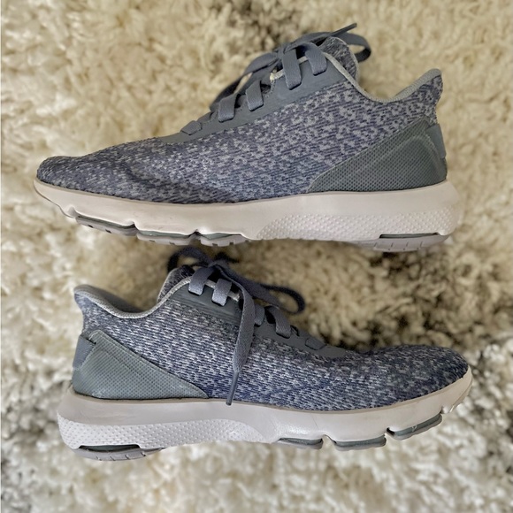 Womens Reebok Sneakers - Picture 4 of 5